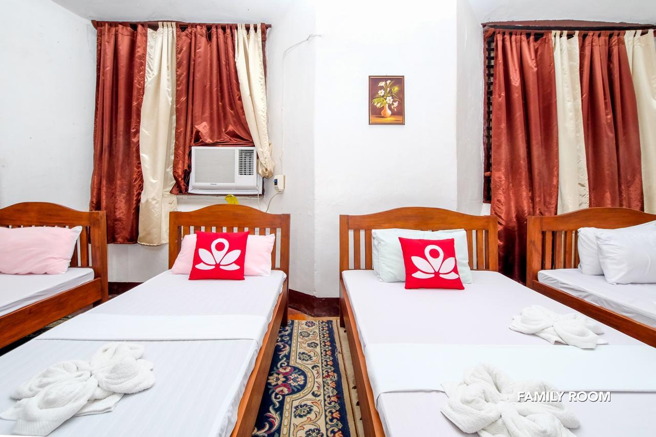 Zen Rooms Calle Crisologo Виган Экстерьер фото